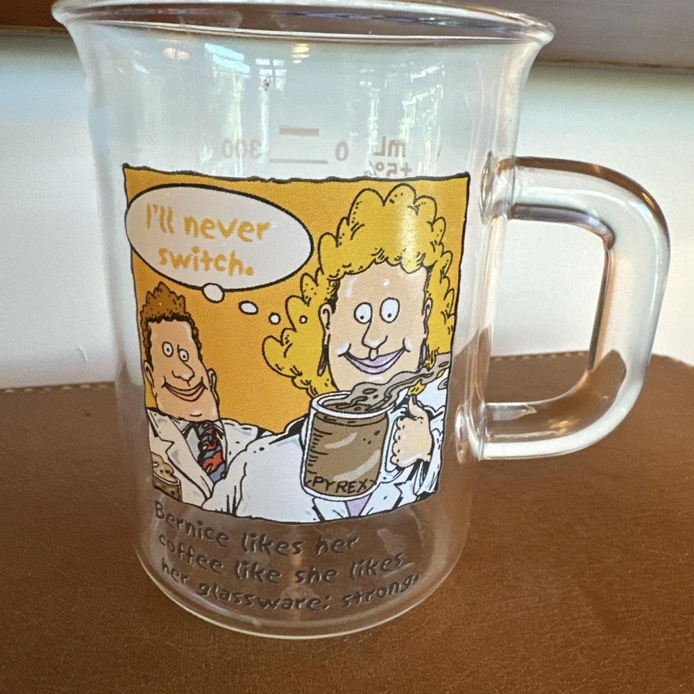 Very RARE Funny Vintage Pyrex Glass Lab Beaker with Handle 400mL Coffee Mug 80's